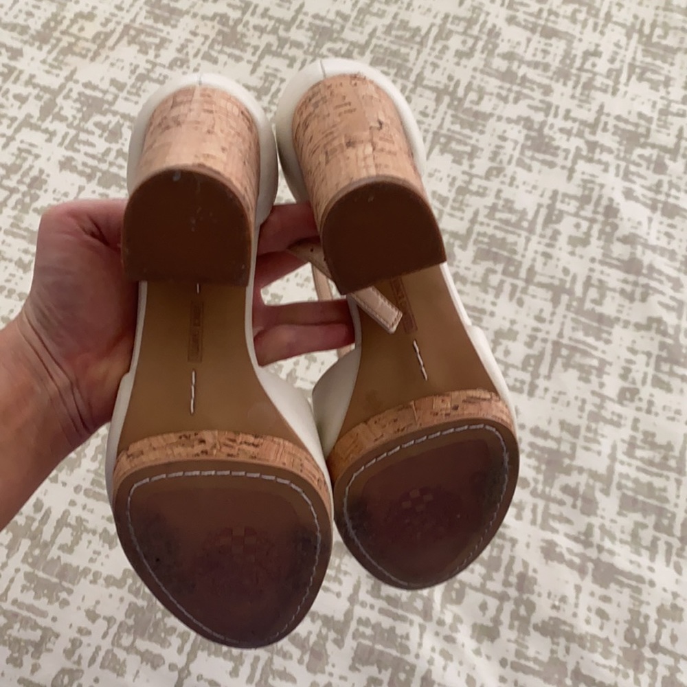 Vince Camuto Block Heel - Picture 3 of 5